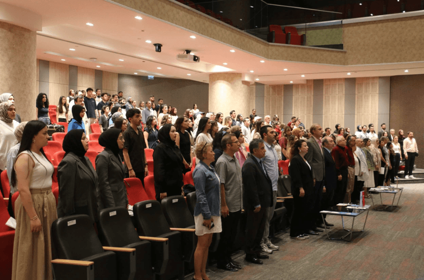 Geleceğin sağlık profesyonelleri projelerini tanıttı