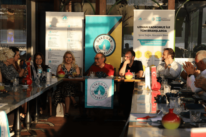 Üsküdar Üniversitesi üst yönetimi akşam yemeğinde bir araya geldi